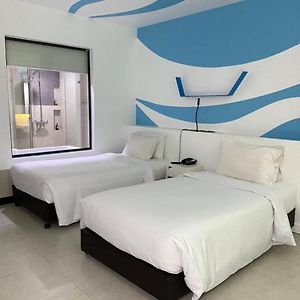 Deluxe Studio Room